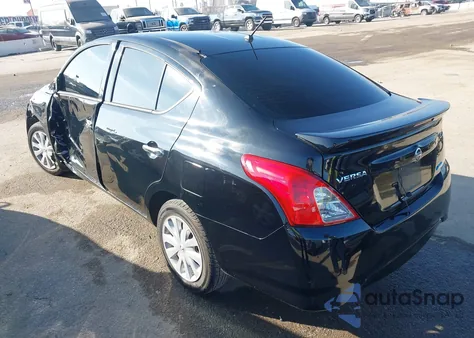 2016 Nissan Versa 1.6 Sv z USA, uszkodzony, nr VIN 3N1CN7AP6GL887526